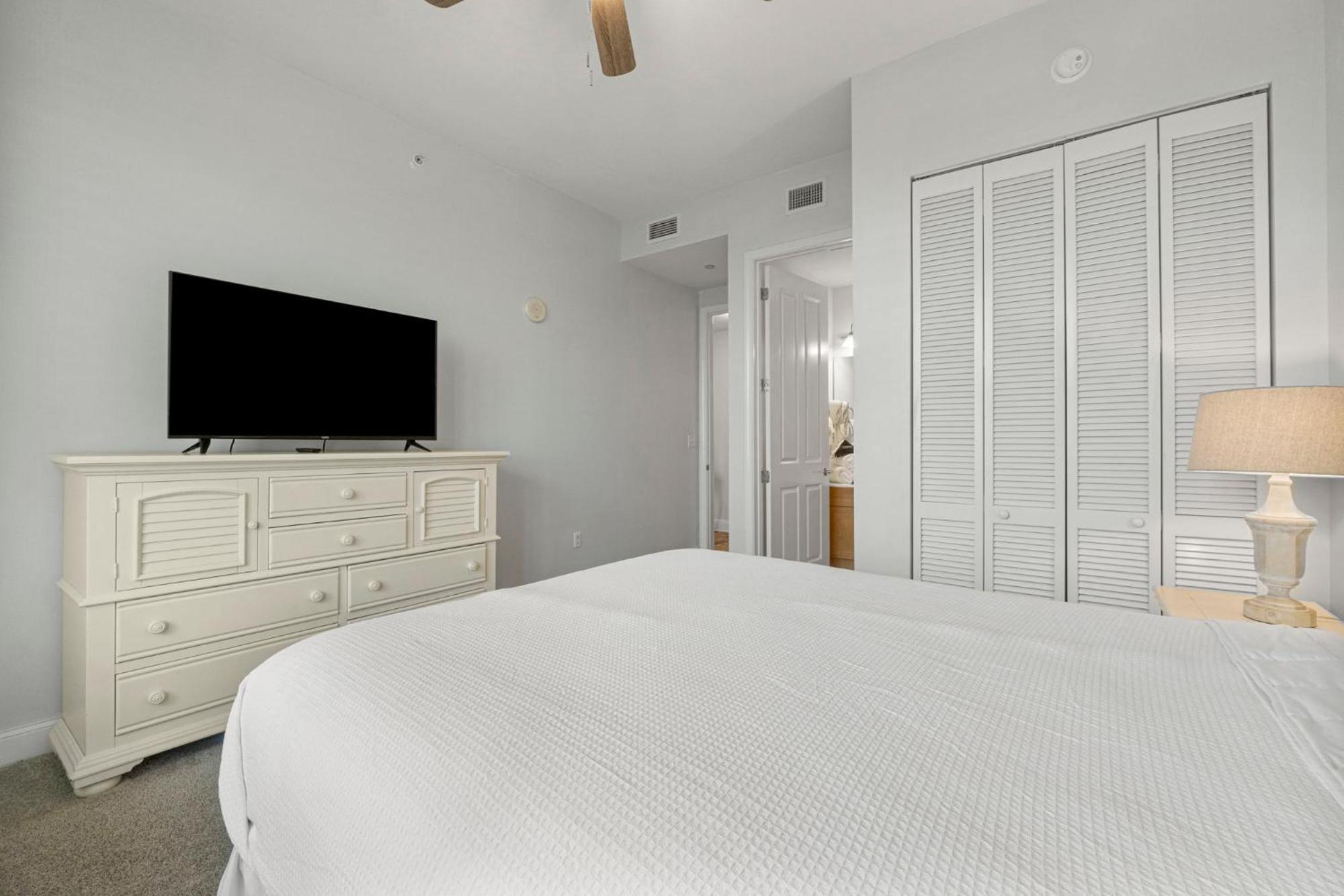 Aqua 2209 Apartment *
